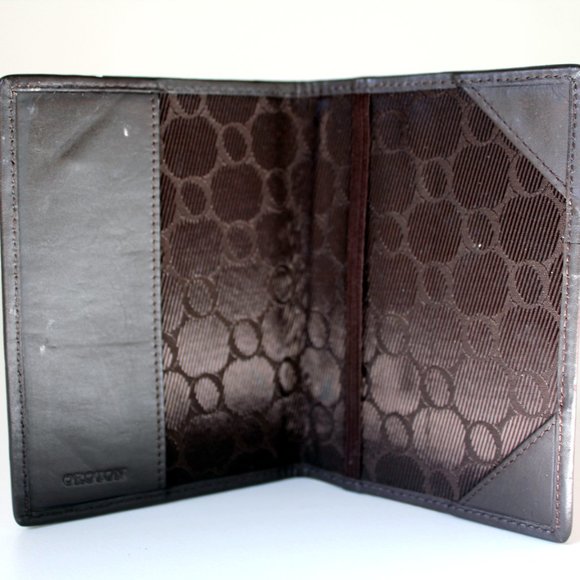 Oroton passport holder Brown Logo Purse - Picture 5 of 5